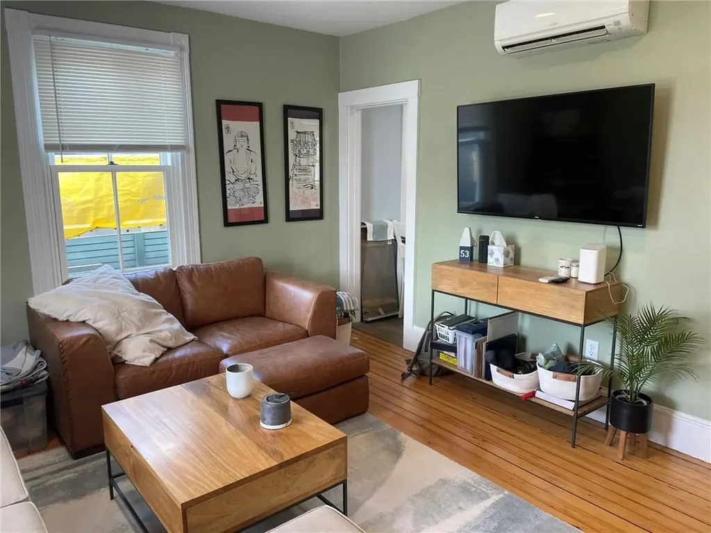 35 Elm Street Newport RI 02840