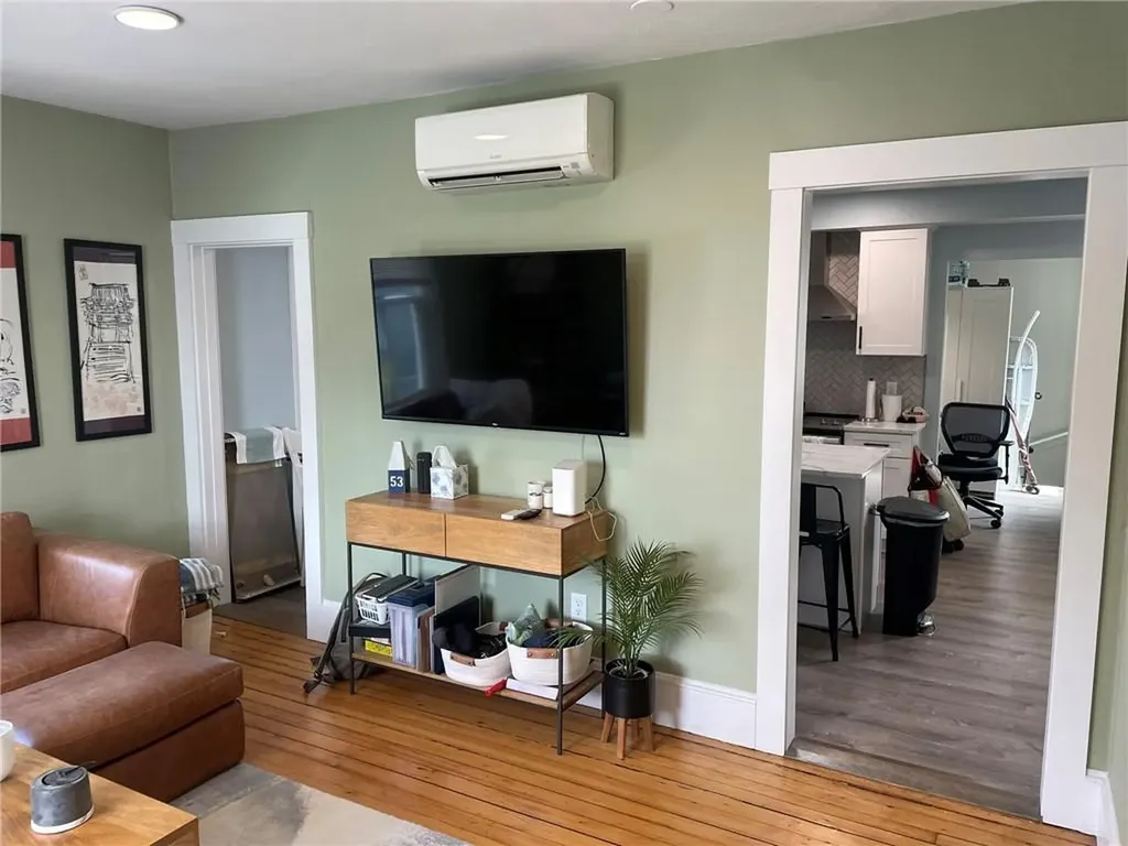 35 Elm Street Newport RI 02840