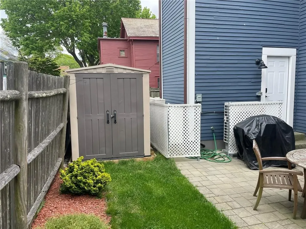 35 Elm Street Newport RI 02840