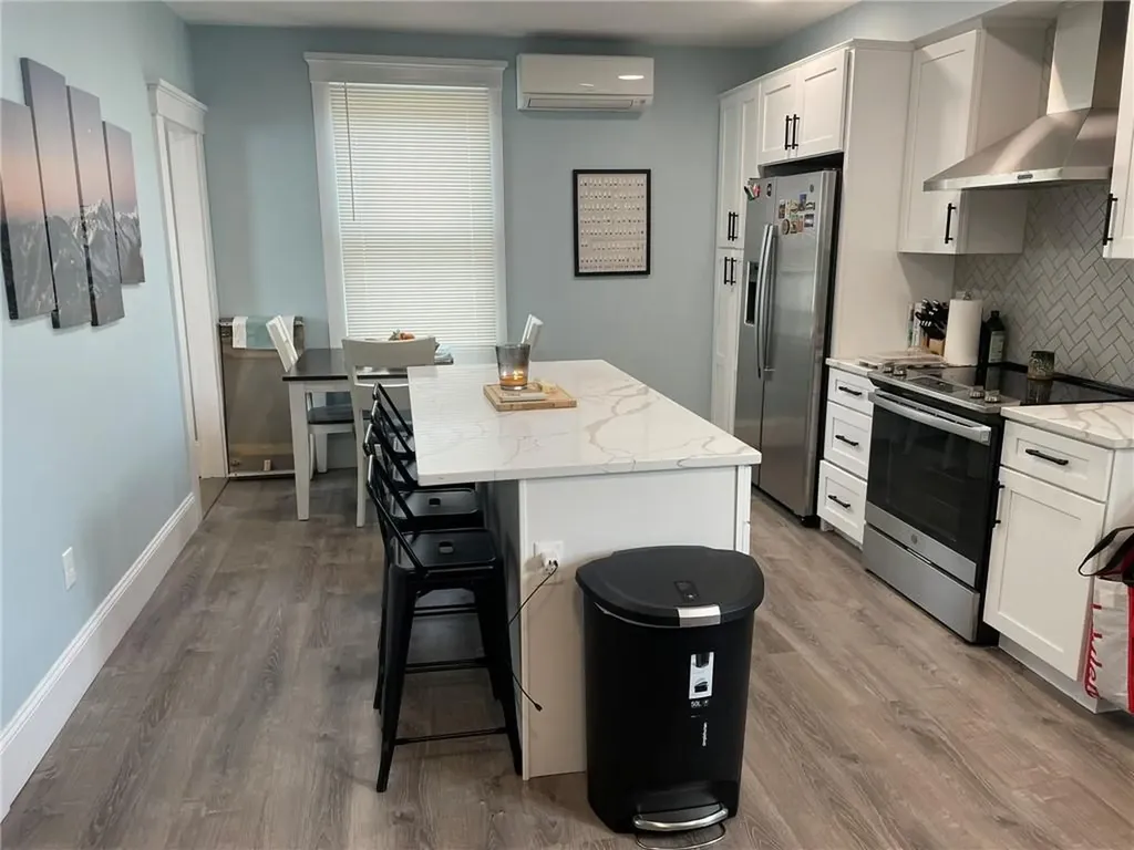 35 Elm Street Newport RI 02840