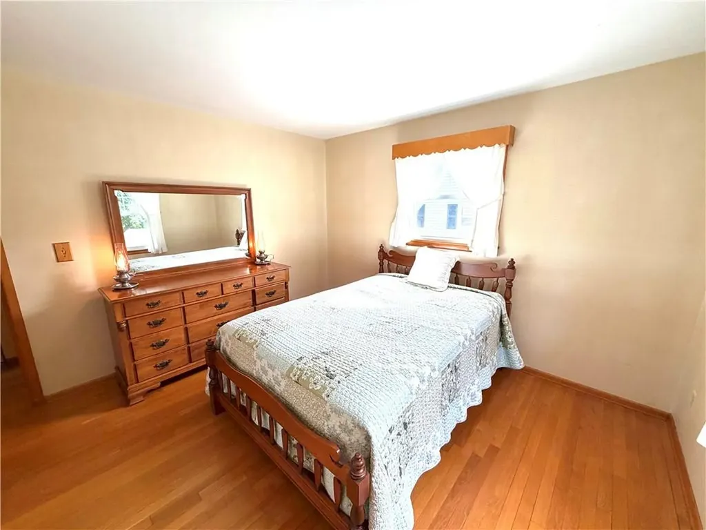 83 Crestwood Court Cumberland RI 02864