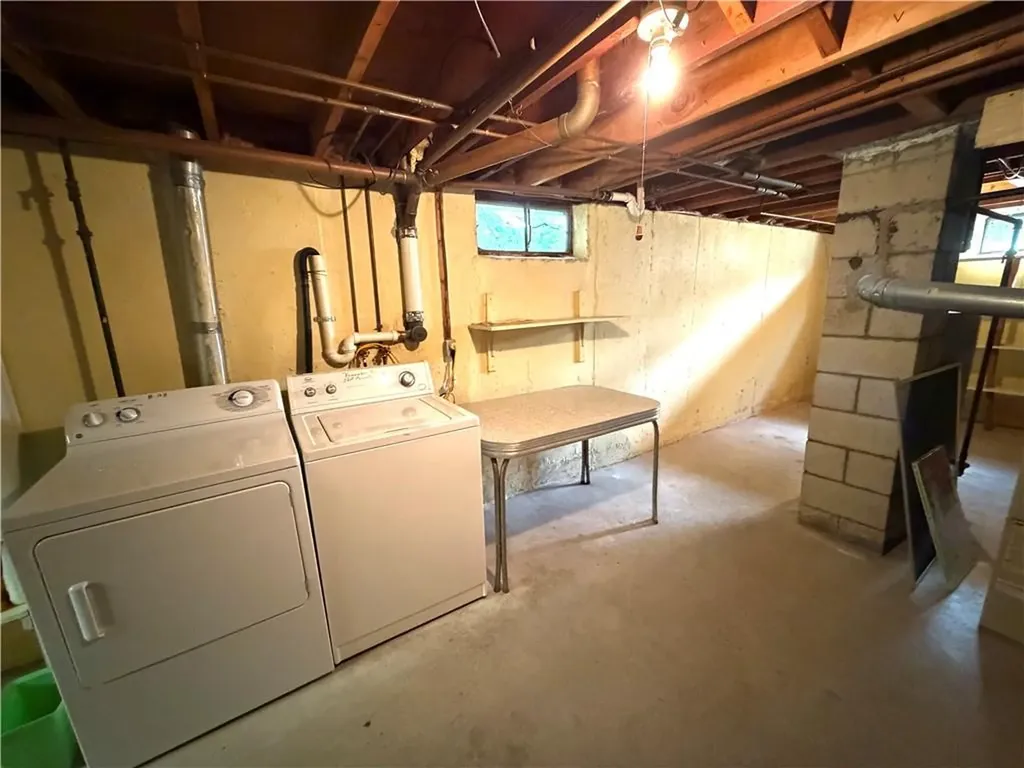 83 Crestwood Court Cumberland RI 02864