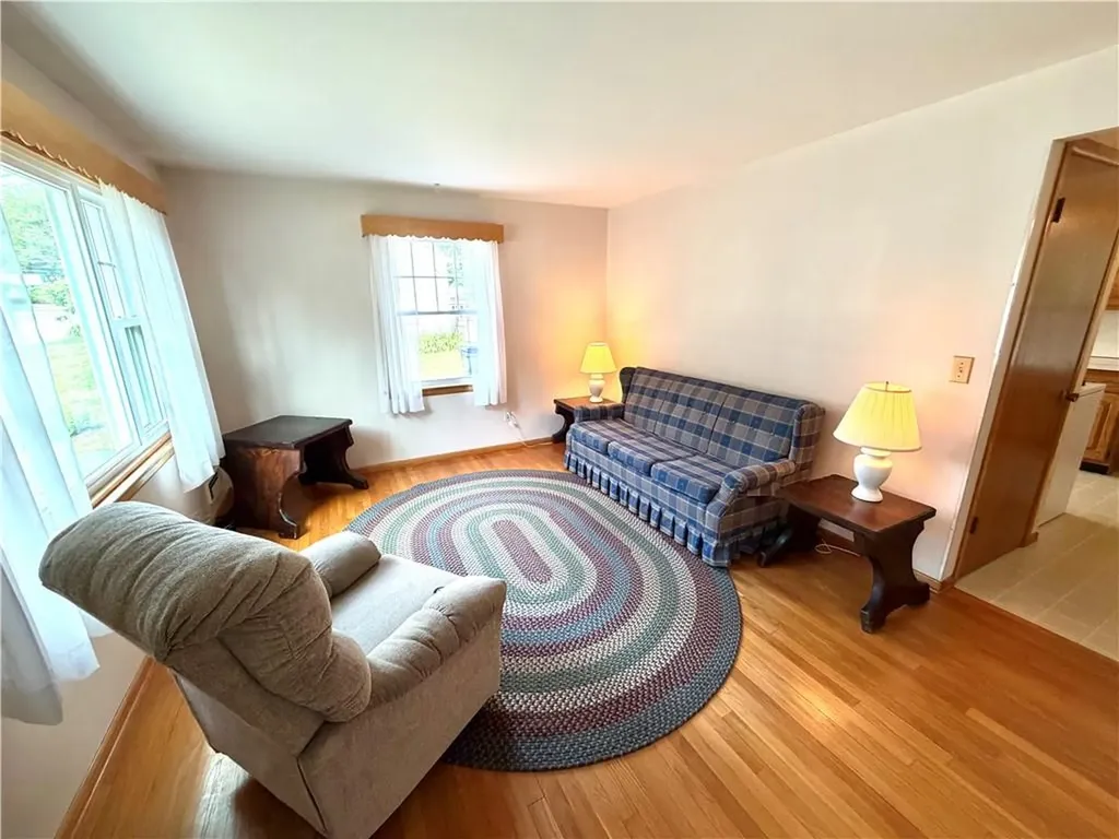 83 Crestwood Court Cumberland RI 02864