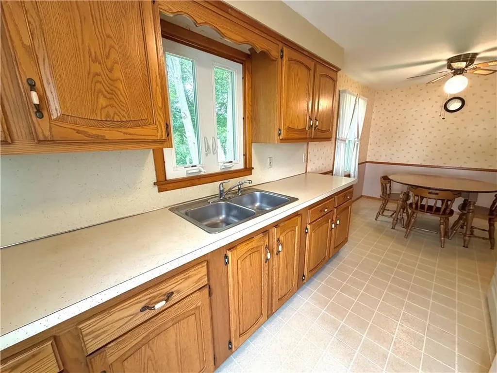 83 Crestwood Court Cumberland RI 02864