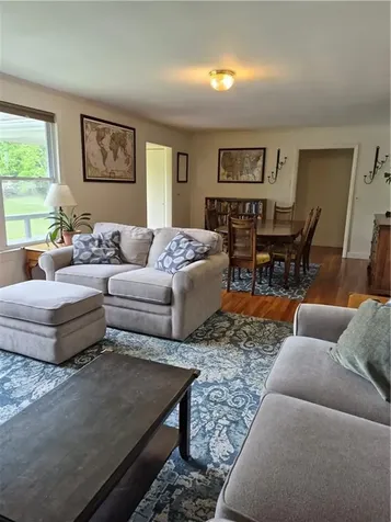 345 Stone Church Road Tiverton RI 02878