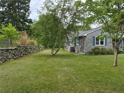 345 Stone Church Road Tiverton RI 02878