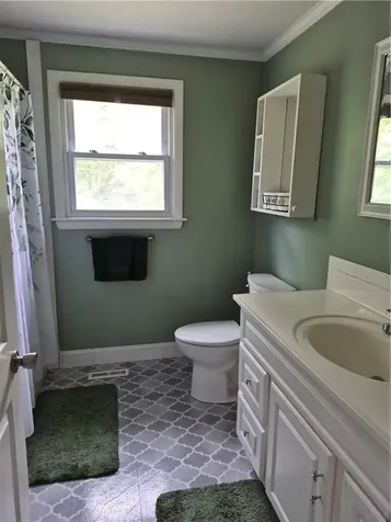 345 Stone Church Road Tiverton RI 02878