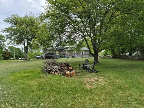 345 Stone Church Road Tiverton RI 02878