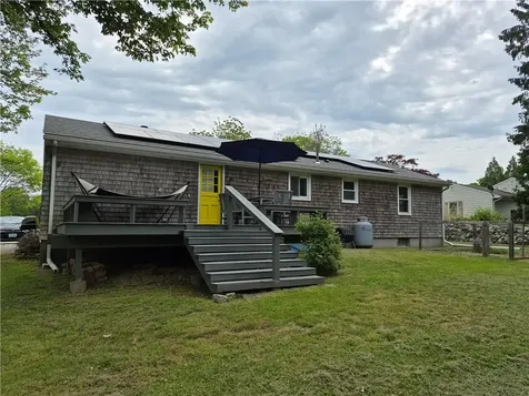345 Stone Church Road Tiverton RI 02878