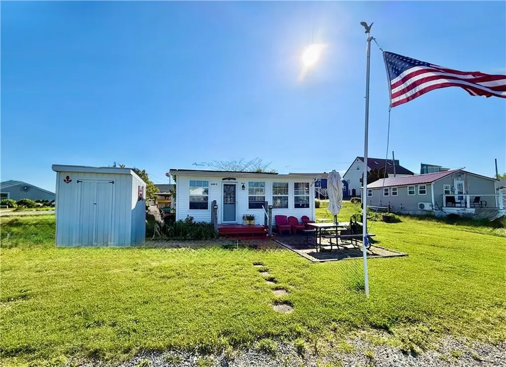 659 C Succotash Road South Kingstown RI 02879