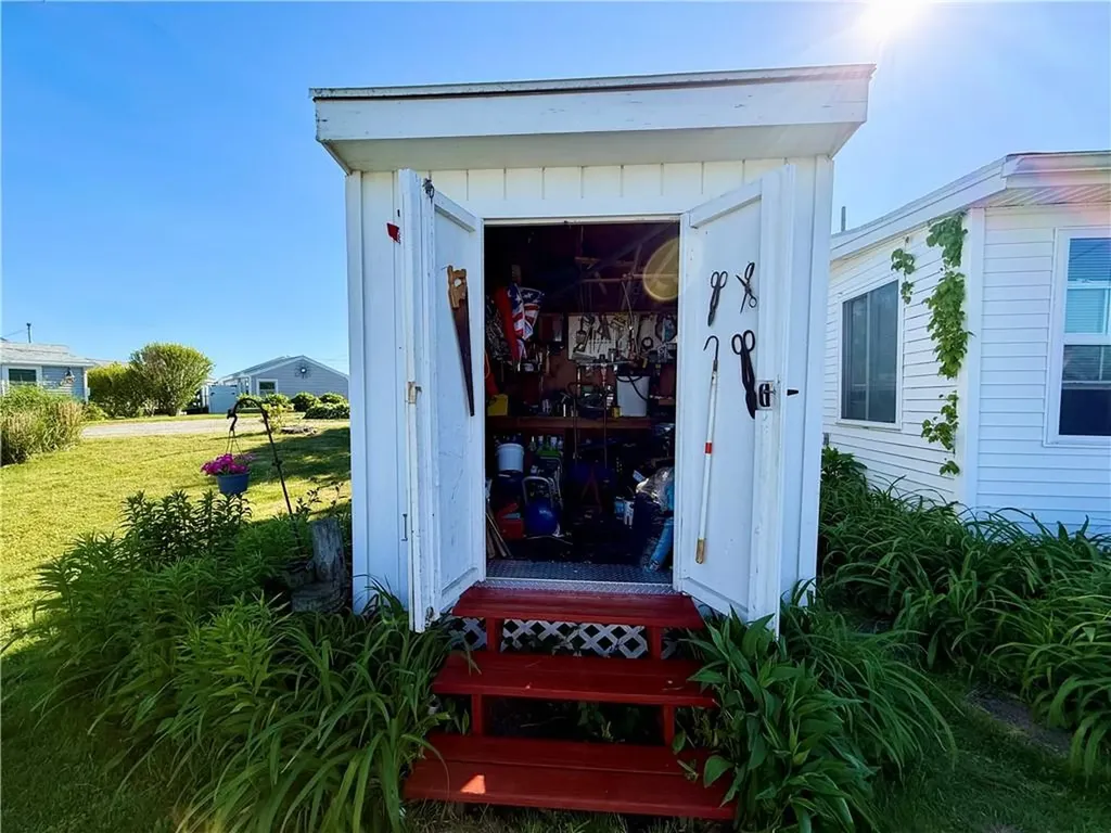 659 C Succotash Road South Kingstown RI 02879