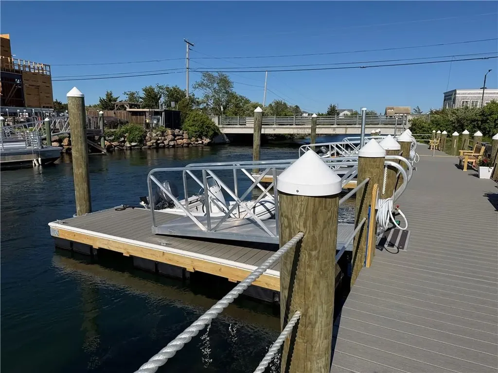 659 C Succotash Road South Kingstown RI 02879