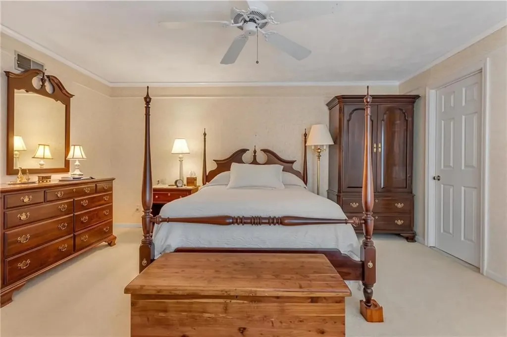 18 Caddy Rock Road North Kingstown RI 02852