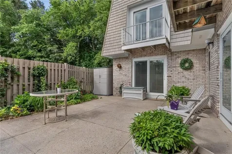 18 Caddy Rock Road North Kingstown RI 02852