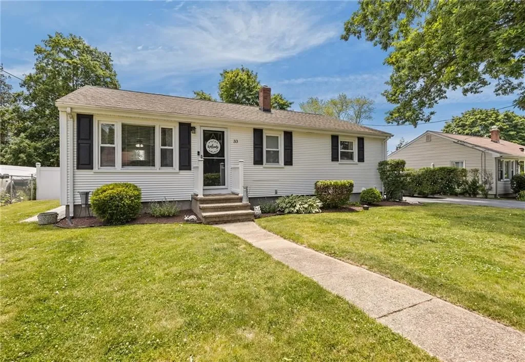33 Fairhaven Drive Cumberland RI 02864