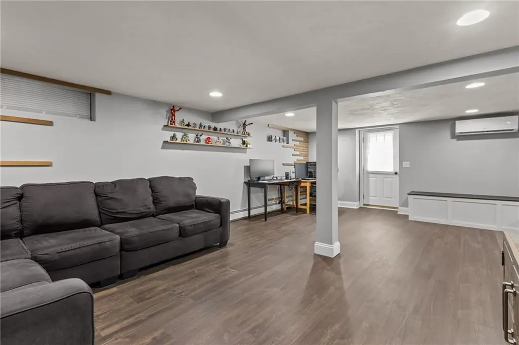 33 Fairhaven Drive Cumberland RI 02864