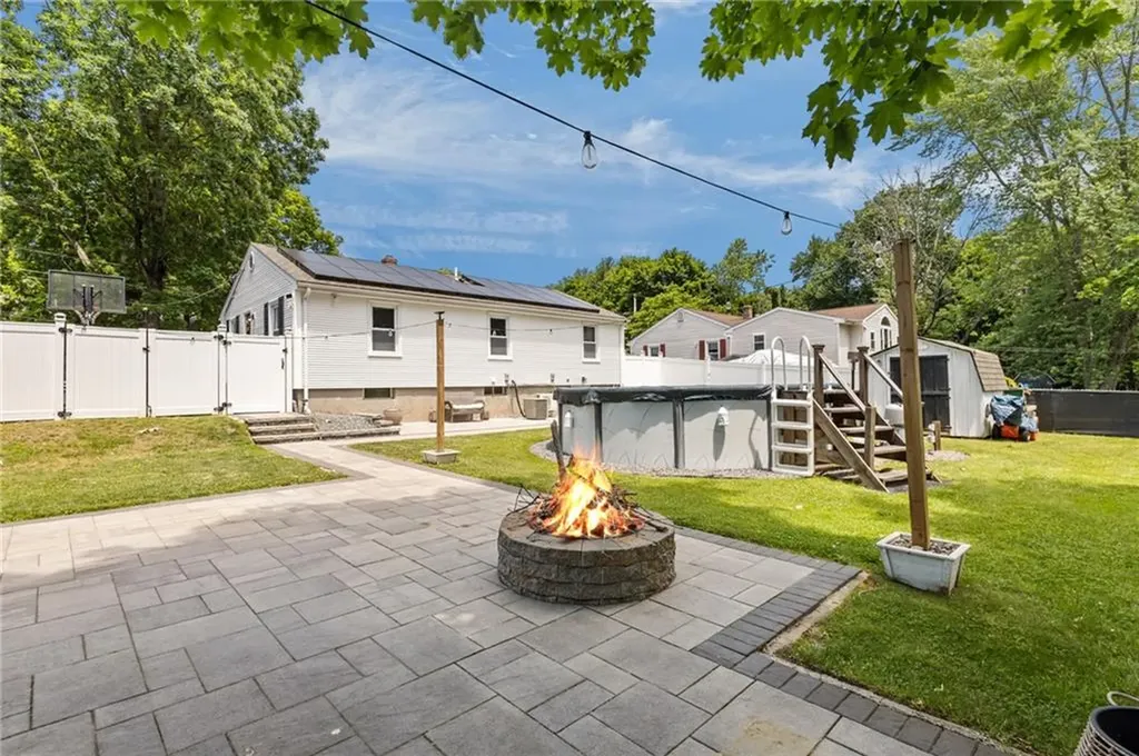 33 Fairhaven Drive Cumberland RI 02864