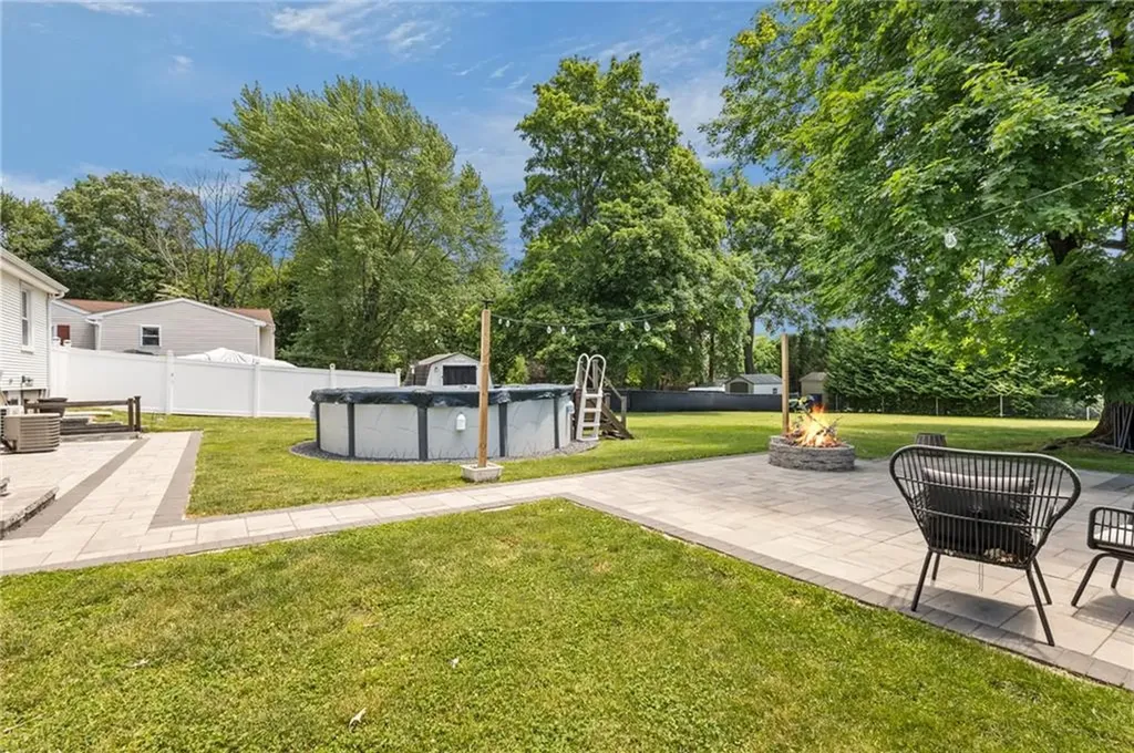 33 Fairhaven Drive Cumberland RI 02864