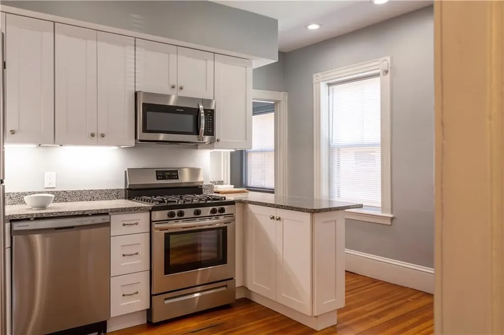 174 Broadway Providence RI 02903