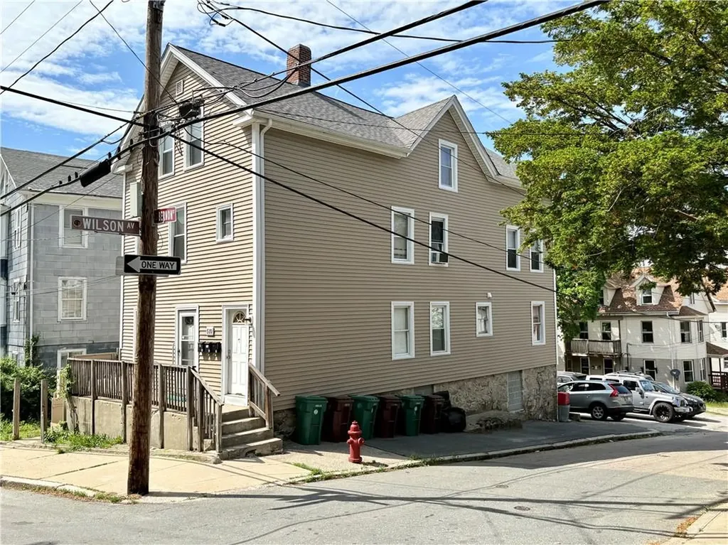 510 Bernon Street Woonsocket RI 02895