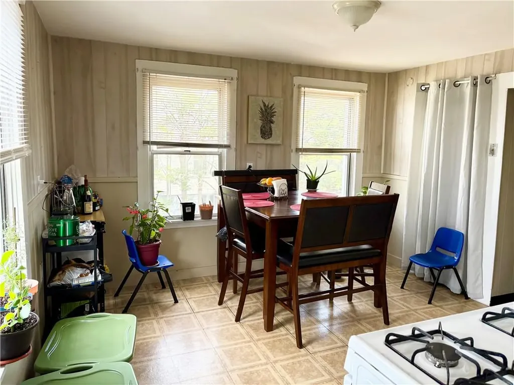 510 Bernon Street Woonsocket RI 02895