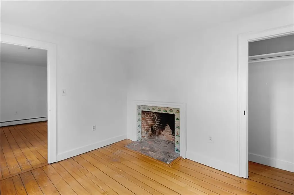 57 Farewell Street Newport RI 02840