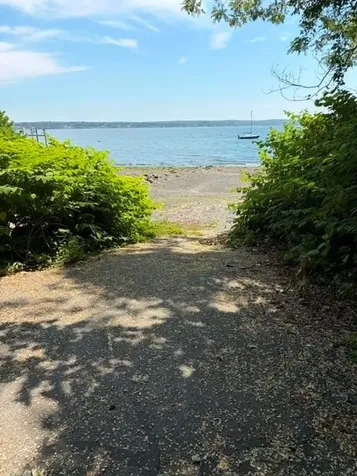 10 Johnnycake Lane Portsmouth RI 02871