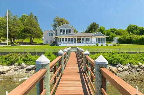 149 Nanaquaket Road Tiverton RI 02878