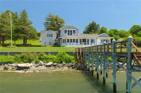 149 Nanaquaket Road Tiverton RI 02878