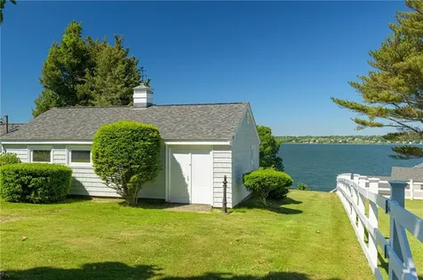149 Nanaquaket Road Tiverton RI 02878