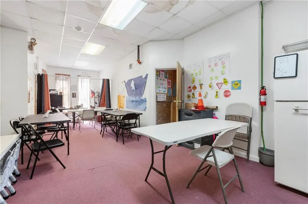 584 N North Main Street Woonsocket RI 02895