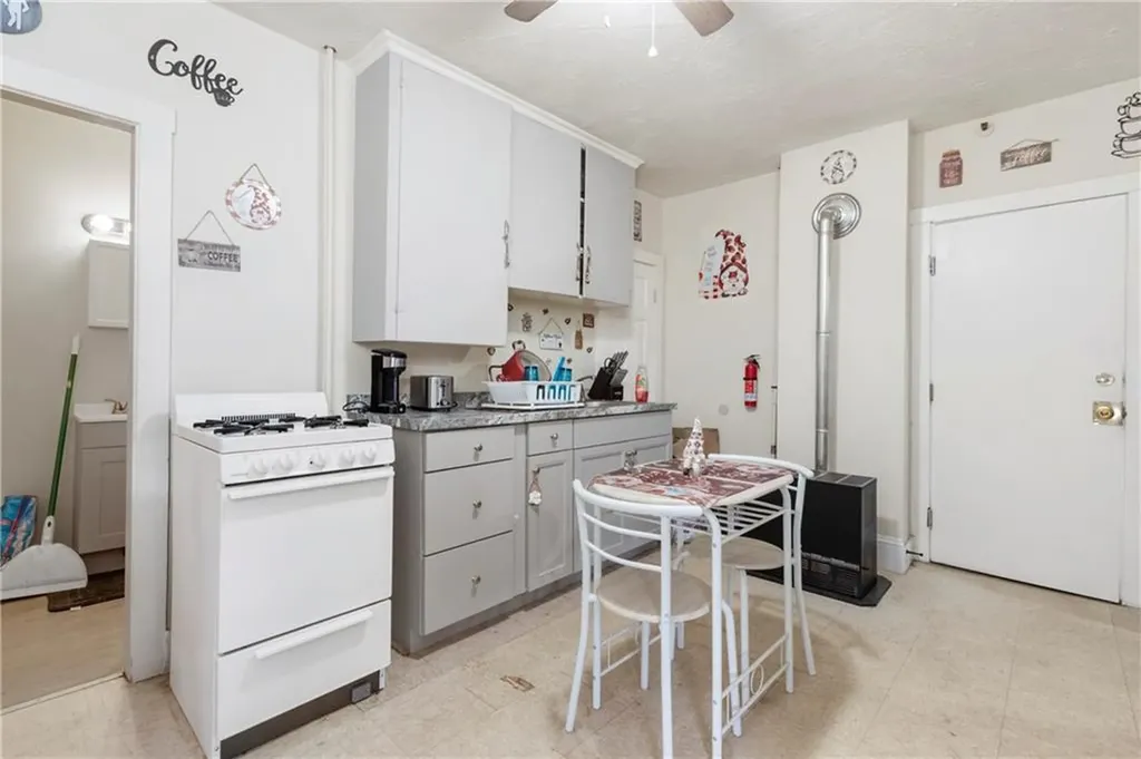 584 N North Main Street Woonsocket RI 02895