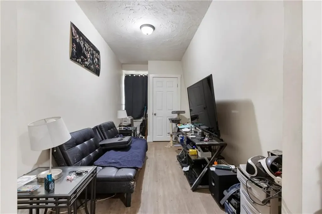 584 N North Main Street Woonsocket RI 02895