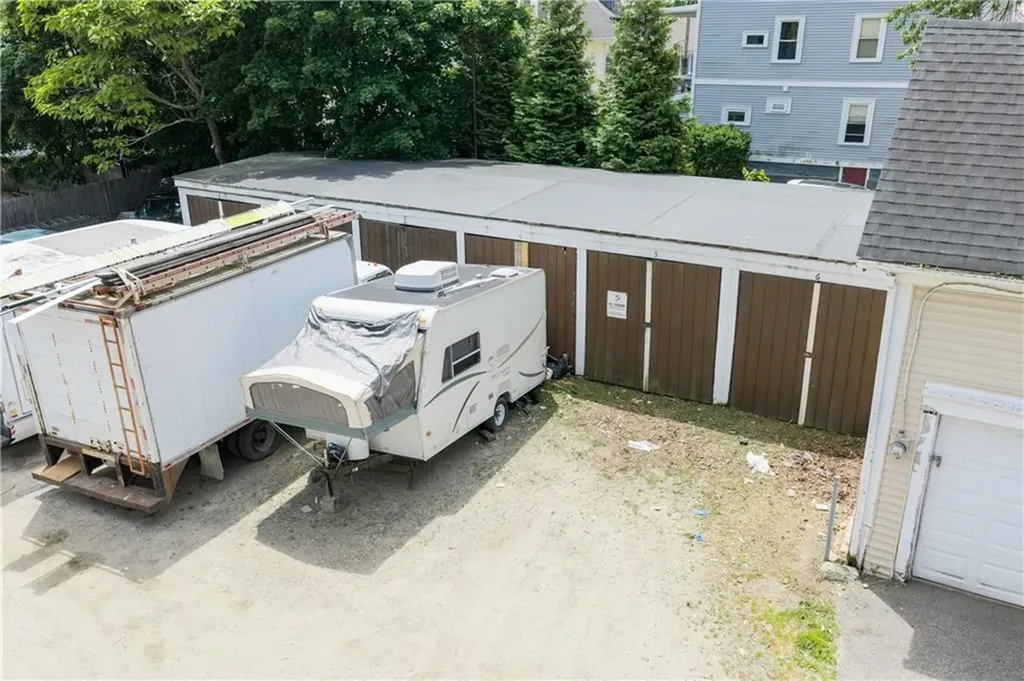 584 N North Main Street Woonsocket RI 02895