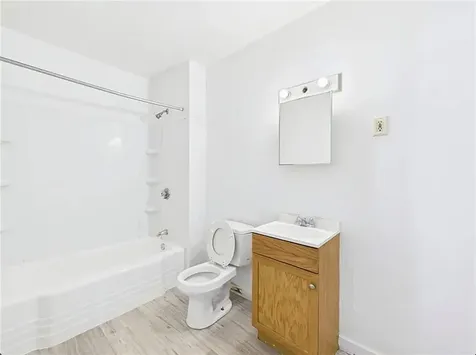 584 N North Main Street Woonsocket RI 02895