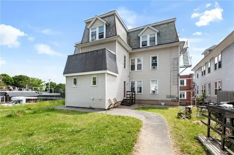 584 N North Main Street Woonsocket RI 02895