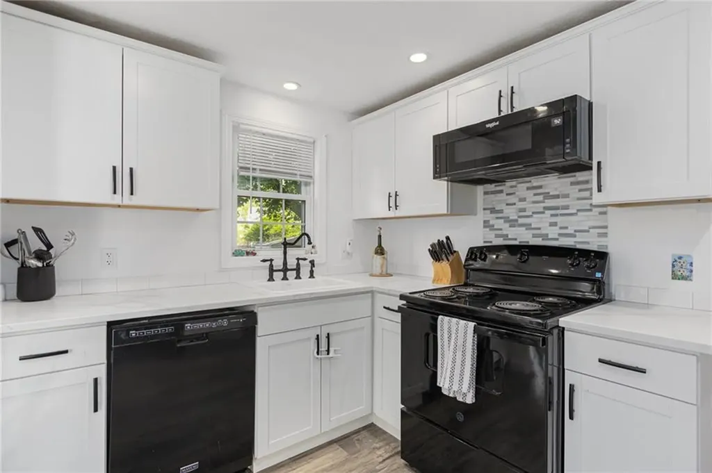 100 Penguin Avenue Warwick RI 02818