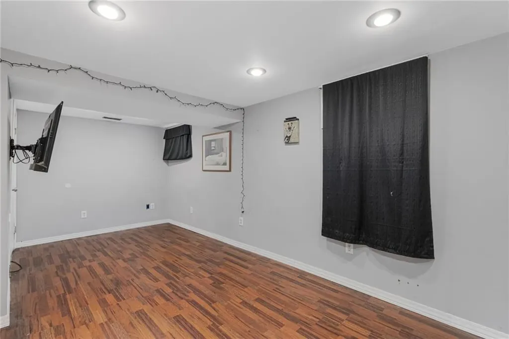 100 Penguin Avenue Warwick RI 02818