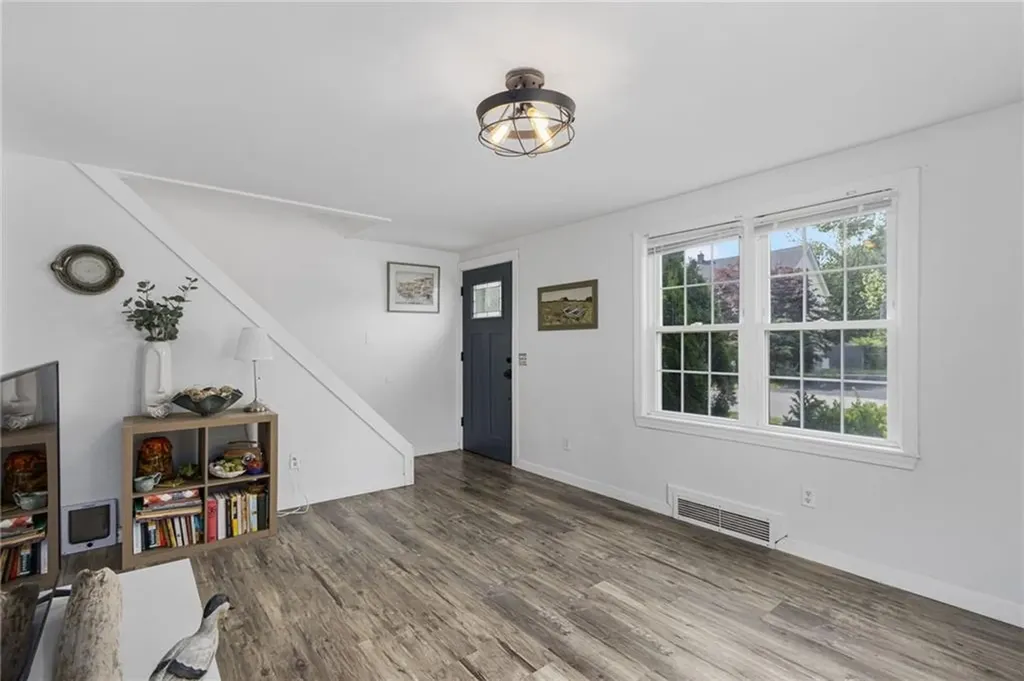 100 Penguin Avenue Warwick RI 02818
