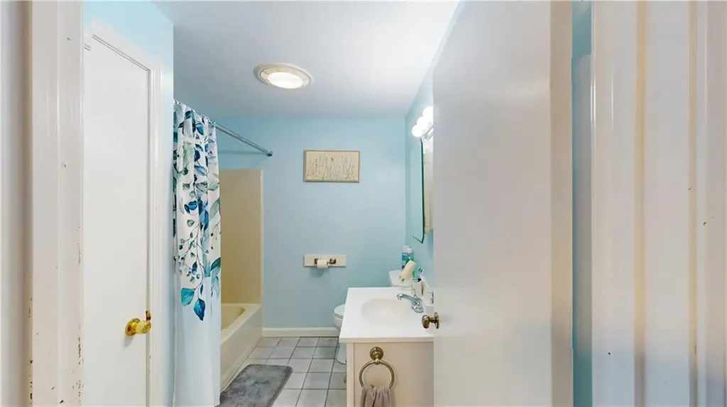 7 Notre Dame Street Central Falls RI 02863