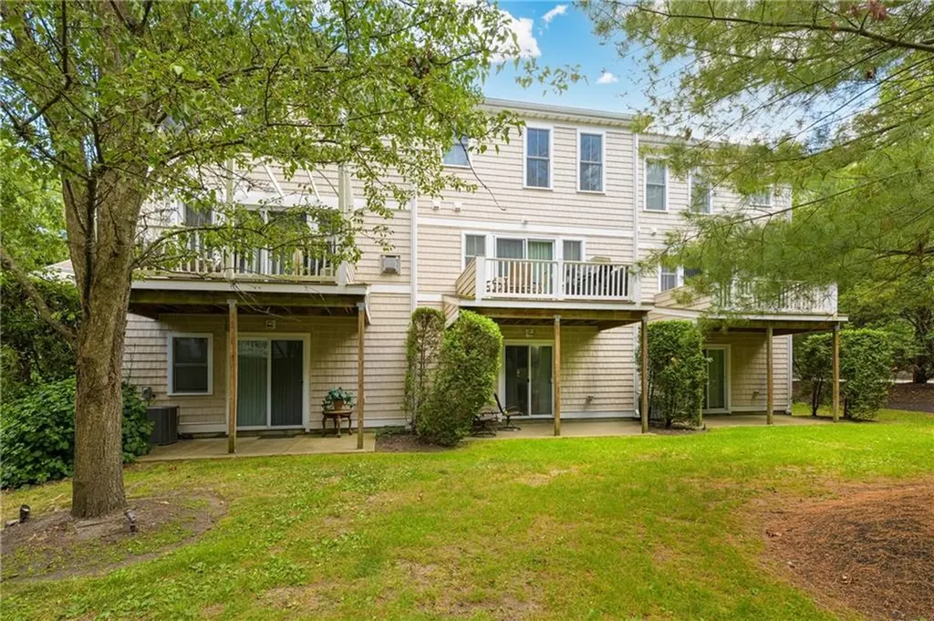 1 New Road East Providence RI 02916