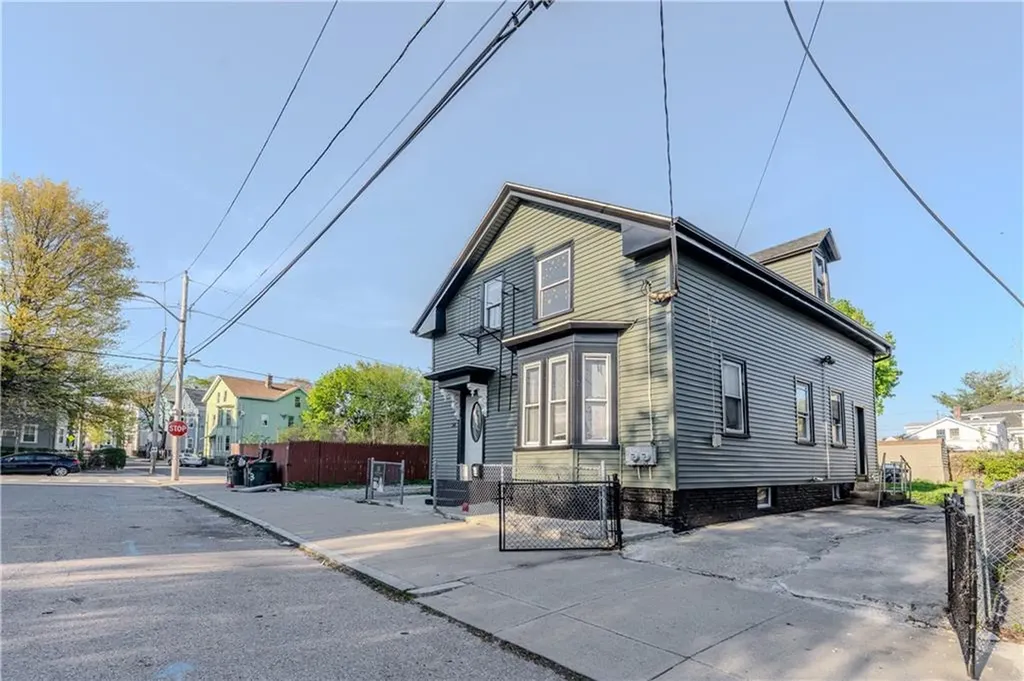 54 Joslin Street Providence RI 02909