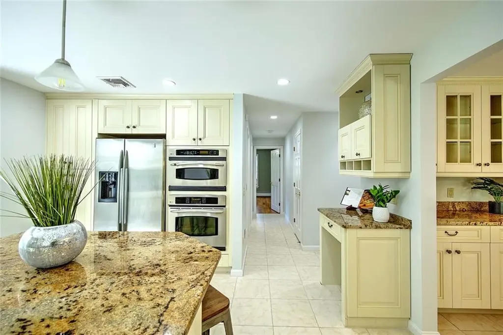 15 Sylvia Lane Lincoln RI 02865