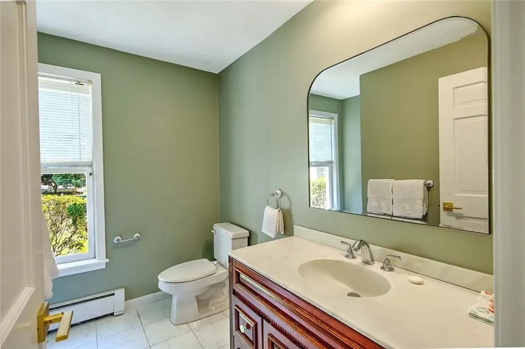 15 Sylvia Lane Lincoln RI 02865