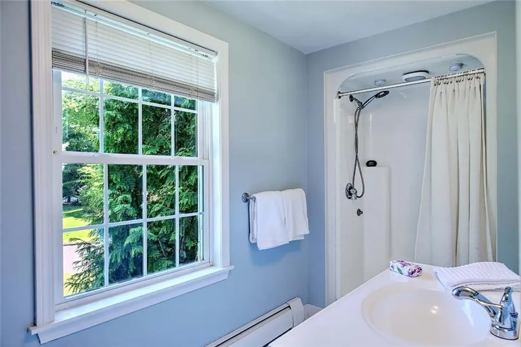 15 Sylvia Lane Lincoln RI 02865