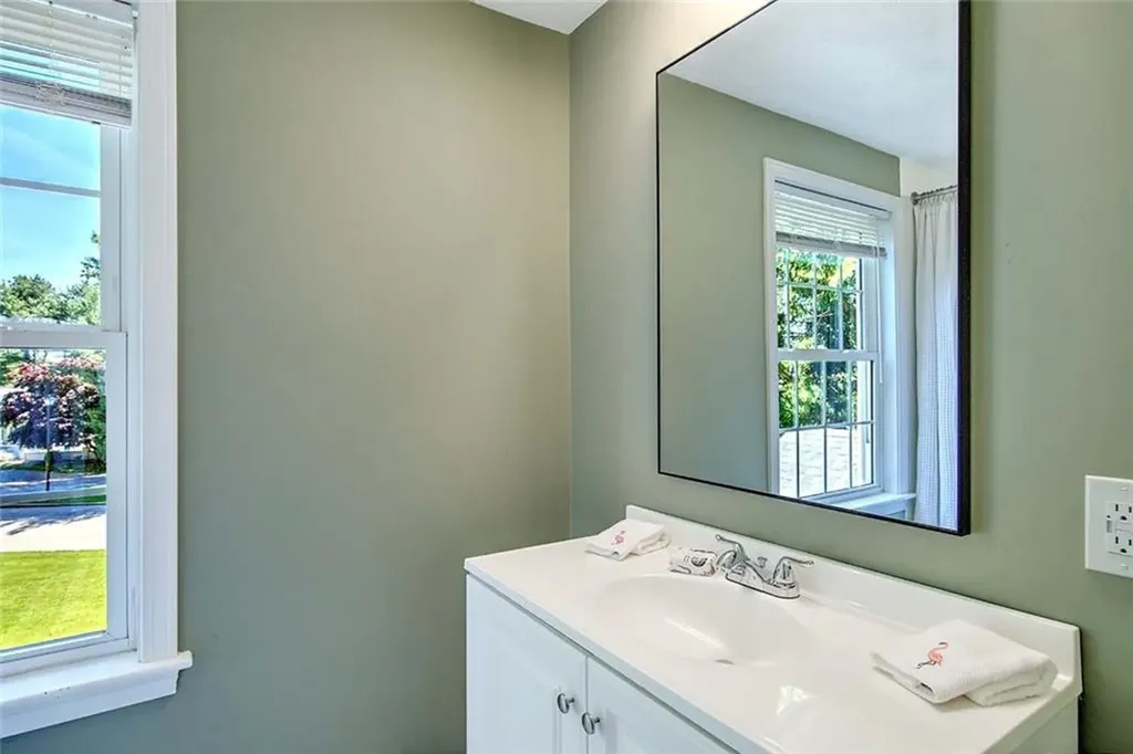 15 Sylvia Lane Lincoln RI 02865