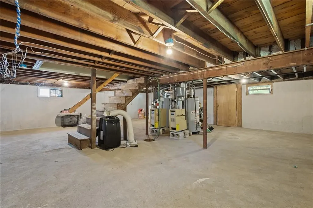 58 Perkins Avenue Cranston RI 02910