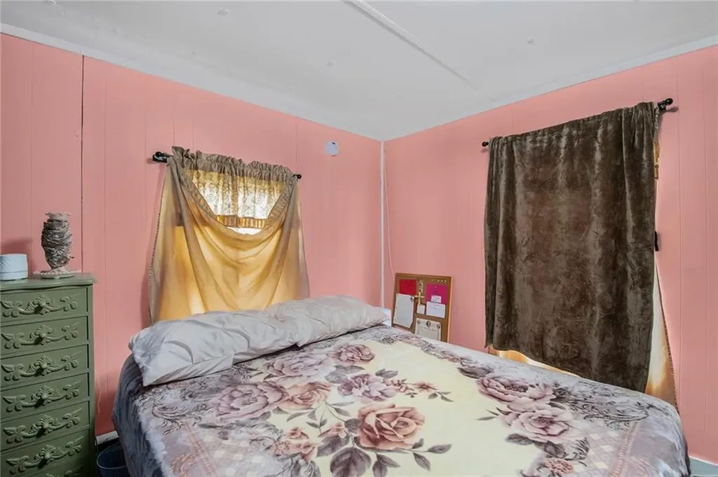 719 Forest Park Middletown RI 02842
