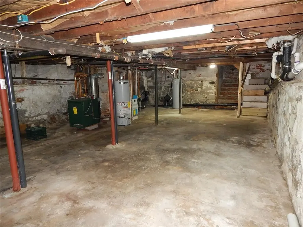 1915 Smith Street North Providence RI 02911