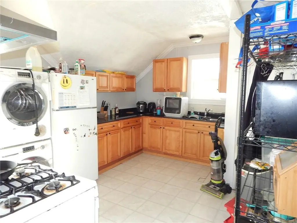 1915 Smith Street North Providence RI 02911